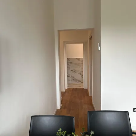 Apartment Centro Piazza Manzoni Lecco