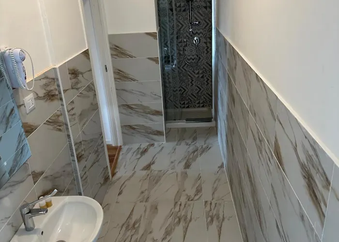 Апартаменты Centro Piazza Manzoni Wi Fi Gratuito Moderno Лекко