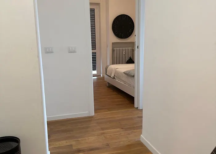 Апартаменты Centro Piazza Manzoni Wi Fi Gratuito Moderno Лекко