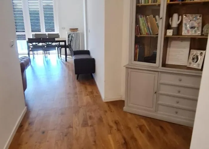 Апартаменты Centro Piazza Manzoni Wi Fi Gratuito Moderno Лекко